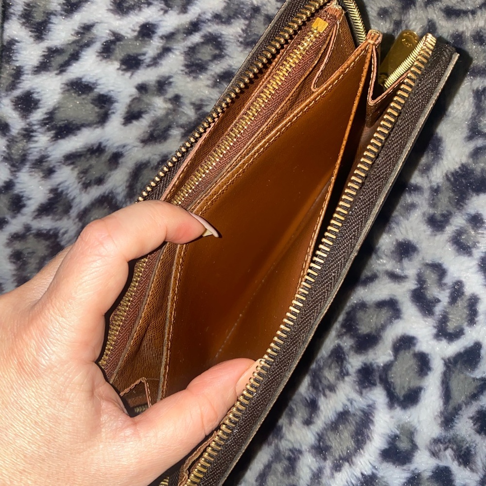Louis Vuitton Brown and Gold Monogram Zipper Wallet - Picture 9 of 13